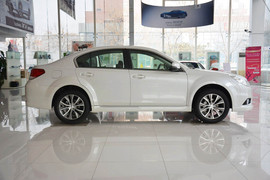 2014款斯巴鲁力狮2.5i雅尚精英版