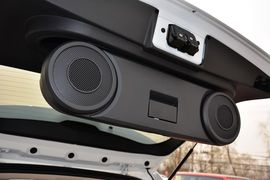 2014款Jeep指南者2.0L两驱改款精英版到店实拍