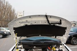 2014款Jeep指南者2.0L两驱改款精英版到店实拍