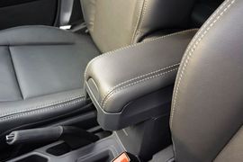 2014款Jeep指南者2.0L两驱改款精英版