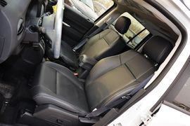 2014款Jeep指南者2.0L两驱改款精英版