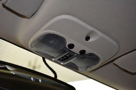 2014款Jeep指南者2.0L两驱改款精英版