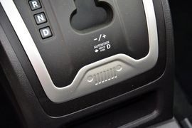 2014款Jeep指南者2.0L两驱改款精英版