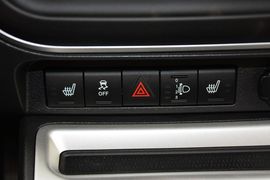 2014款Jeep指南者2.0L两驱改款精英版