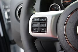 2014款Jeep指南者2.0L两驱改款精英版
