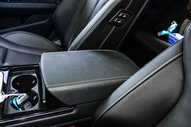 2018款一汽红旗H5试驾