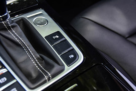 2018款一汽红旗H5试驾