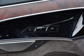 2018款奥迪A8L