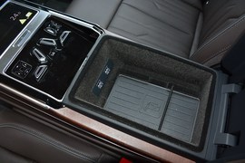 2018款奥迪A8L