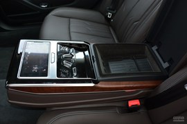 2018款奥迪A8L