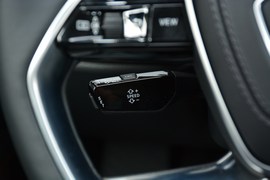 2018款奥迪A8L