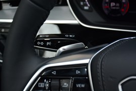 2018款奥迪A8L
