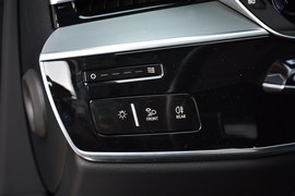 2018款奥迪A8L