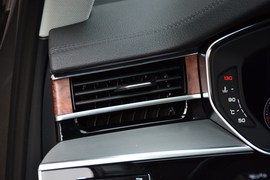 2018款奥迪A8L