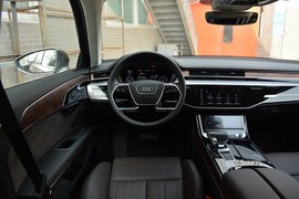 2018款奥迪A8L