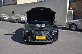 2018款雷克萨斯LS350豪华版