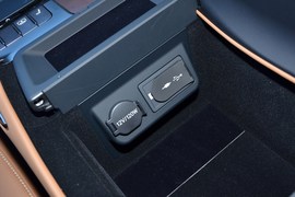 2018款雷克萨斯LS350豪华版