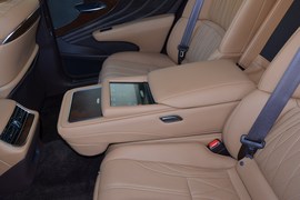 2018款雷克萨斯LS350豪华版