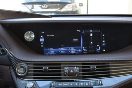 2018款雷克萨斯LS350豪华版