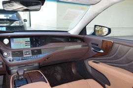 2018款雷克萨斯LS350豪华版