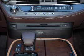 2018款雷克萨斯LS350豪华版