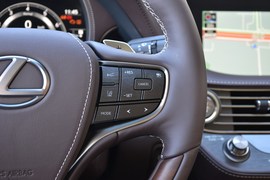 2018款雷克萨斯LS350豪华版