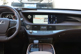 2018款雷克萨斯LS350豪华版