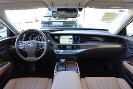 2018款雷克萨斯LS350豪华版