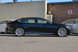 2018款雷克萨斯LS350豪华版