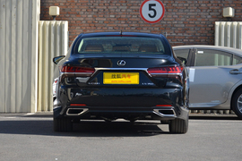 2018款雷克萨斯LS350豪华版