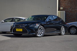 2018款雷克萨斯LS350豪华版