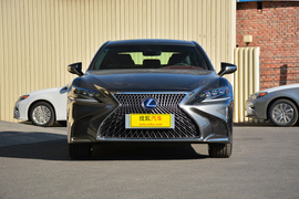 2018款雷克萨斯LS500h