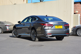 2018款雷克萨斯LS500h