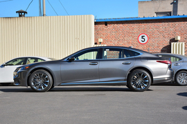 2018款雷克萨斯LS500h