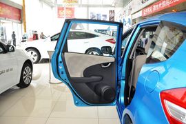 2011款本田飞度1.3L自动舒适版