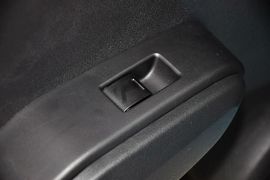 2011款本田飞度1.3L自动舒适版