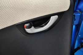 2011款本田飞度1.3L自动舒适版