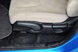 2011款本田飞度1.3L自动舒适版