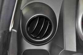 2011款本田飞度1.3L自动舒适版