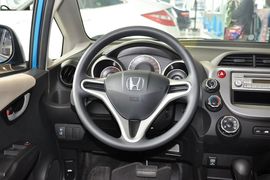 2011款本田飞度1.3L自动舒适版