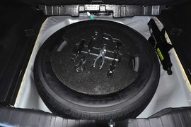 2013款哈弗H6运动版1.5T手动四驱尊贵型