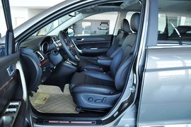 2013款哈弗H6运动版1.5T手动四驱尊贵型