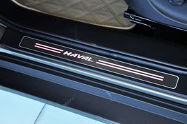 2013款哈弗H6运动版1.5T手动四驱尊贵型