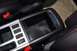 2013款哈弗H6运动版1.5T手动四驱尊贵型