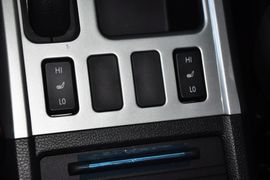 2013款哈弗H6运动版1.5T手动四驱尊贵型