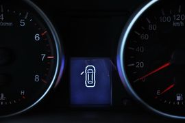 2013款哈弗H6运动版1.5T手动四驱尊贵型