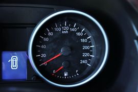 2013款哈弗H6运动版1.5T手动四驱尊贵型