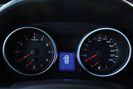 2013款哈弗H6运动版1.5T手动四驱尊贵型