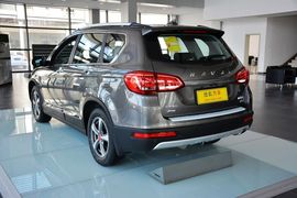 2013款哈弗H6运动版1.5T手动四驱尊贵型