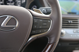 2018款雷克萨斯LS350豪华版